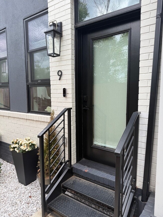 Foto del edificio - 217 16th St NE