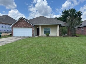 Building Photo - 23673 Sweetbriar Ct