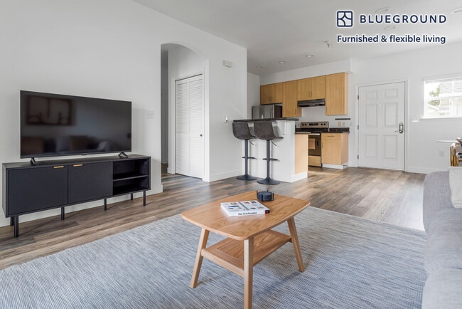 Building Photo - 3608 Flora Vista Ave