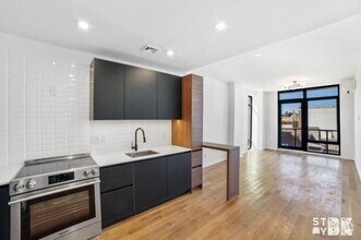 Building Photo - 610 Myrtle Ave