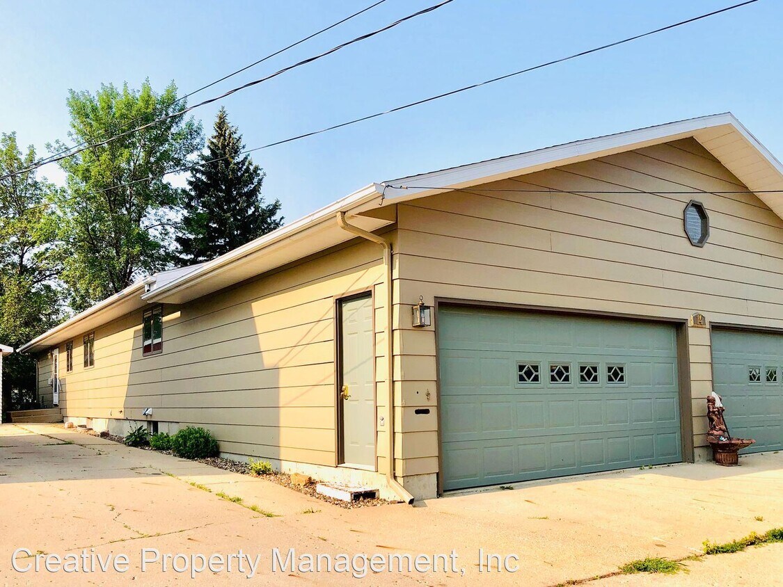 Primary Photo - 2 br, 2 bath House - 14 9th Ave SE #A