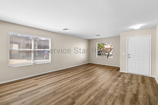 Building Photo - 16907 W Marshall Ln