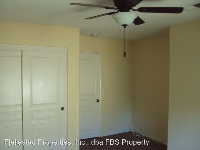 Foto del edificio - 2 br, 2.5 bath House - 474  Almond Road