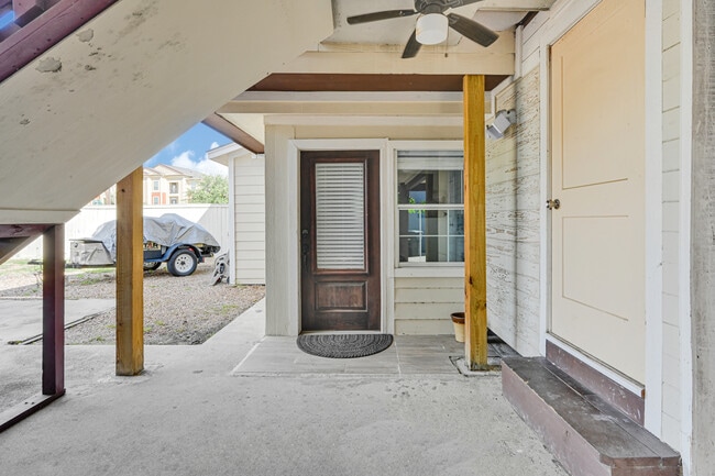 Building Photo - 2809 Tooke St