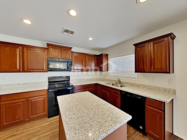 Building Photo - 3740 E Morenci Rd