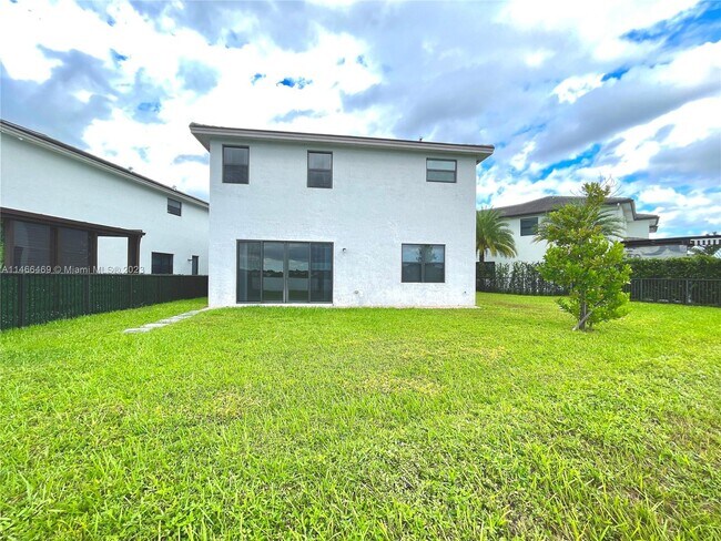 Building Photo - 8844 NW 160th Terrace