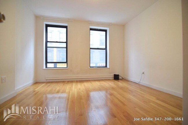 Building Photo - 45 Mott St