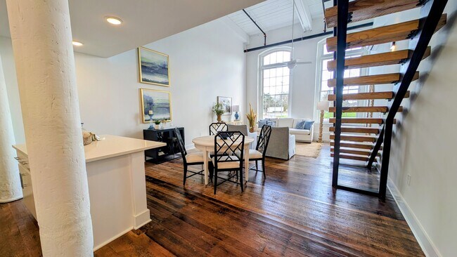 Foto del edificio - Overton Lofts