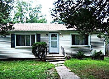 Building Photo - 111 Kitemaug Rd