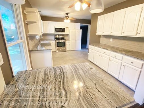 Foto del edificio - 210 NW Donovan Rd