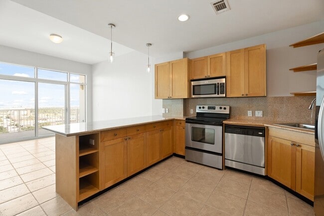 Building Photo - 500 Seawall Blvd