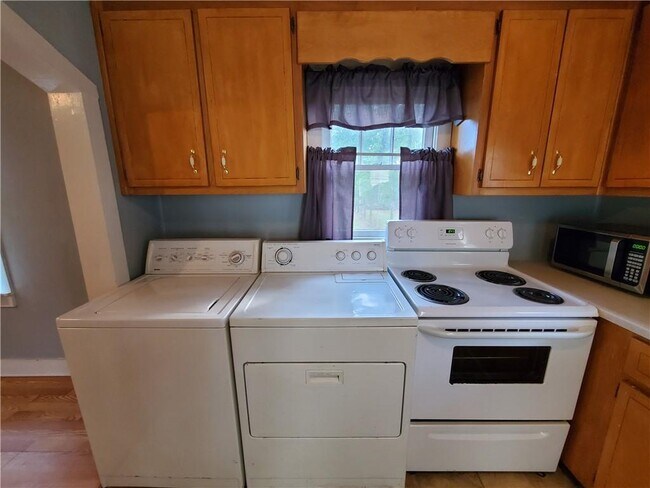 Building Photo - 1019 Braselton Hwy