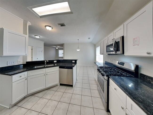 Building Photo - 12038 Lucky Meadow Dr