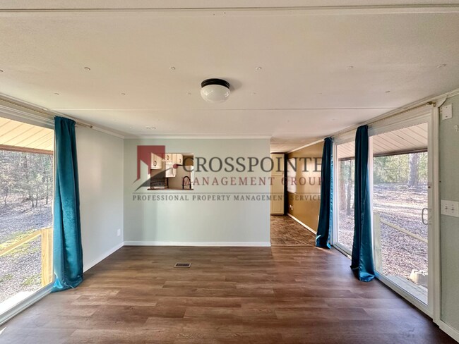 Foto del edificio - Coming Soon! Charming Country Retreat at the End of a Quiet Road