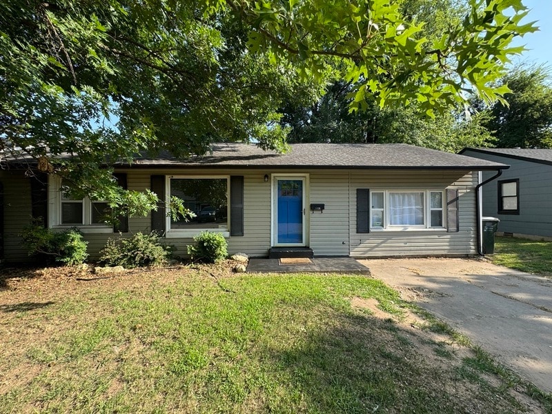 Primary Photo - 1108 West Apache Street