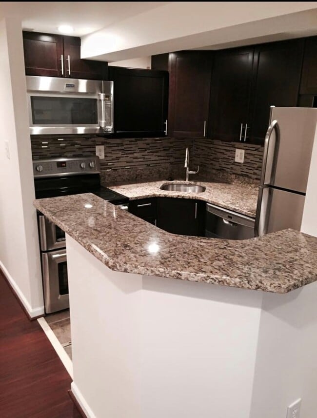 Nice modern Kitchen with Stainless Steel Appliances - 1406 3rd St NW