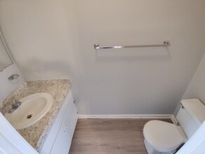 Building Photo - 27 Duiguid Dr