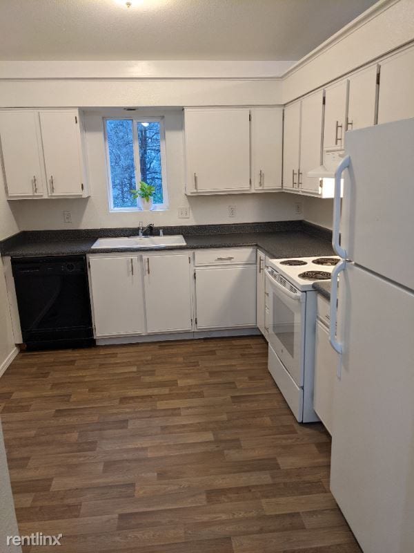 Building Photo - 3 br, 2 bath House - 503 Pine Tree Dr