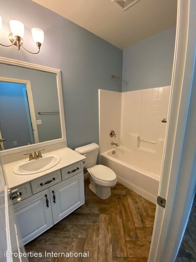 Building Photo - 5 br, 4 bath House - 10652 Kearney Ave