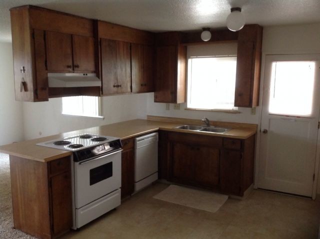 Foto del edificio - Duplex For Rent in Modesto