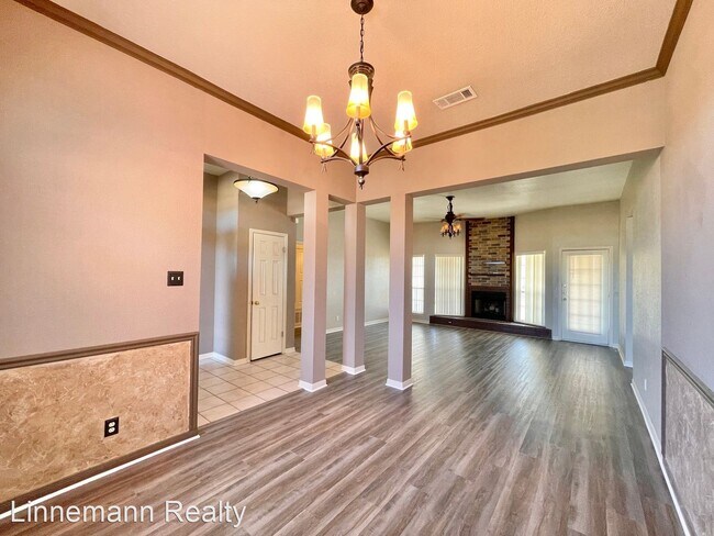 Building Photo - 4 br, 2 bath House - 2404 Southport Drive