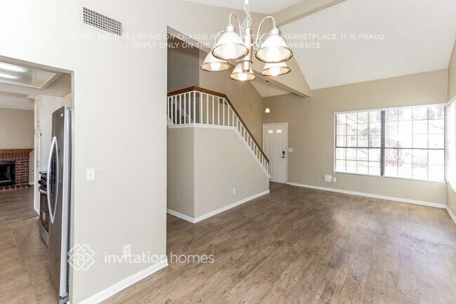 Foto del edificio - 371 Bradford Dr
