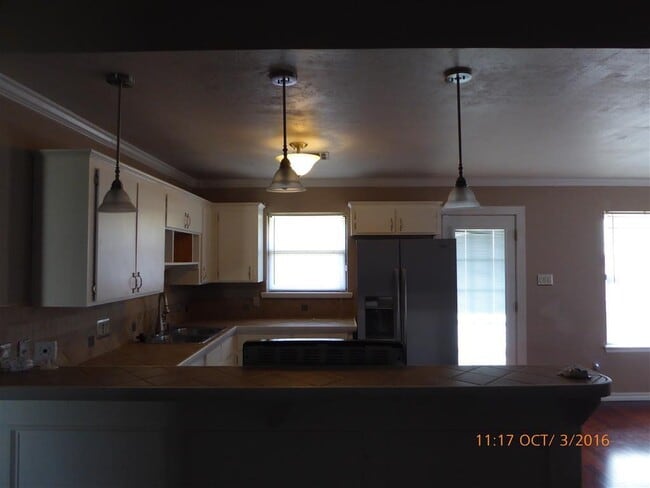 Building Photo - 4018 SW Mesquite Dr