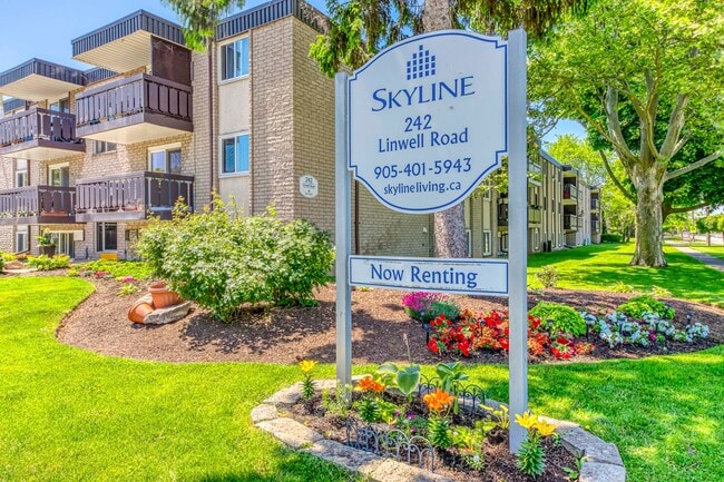 Building Photo - Lakeside Gardens Apartments