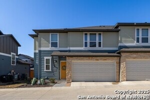 Building Photo - 1020 Vista View Dr