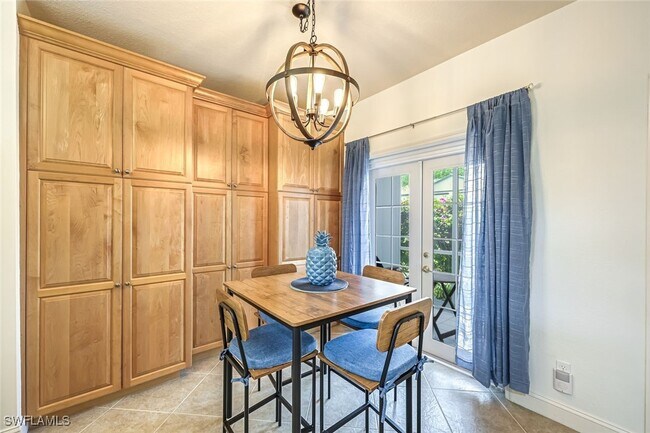 Foto del edificio - 832 Tanbark Dr