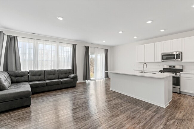 Foto del edificio - 1315 Draper Rd