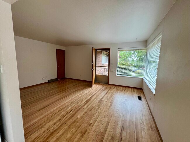 Foto del edificio - 1212 NW 67th St