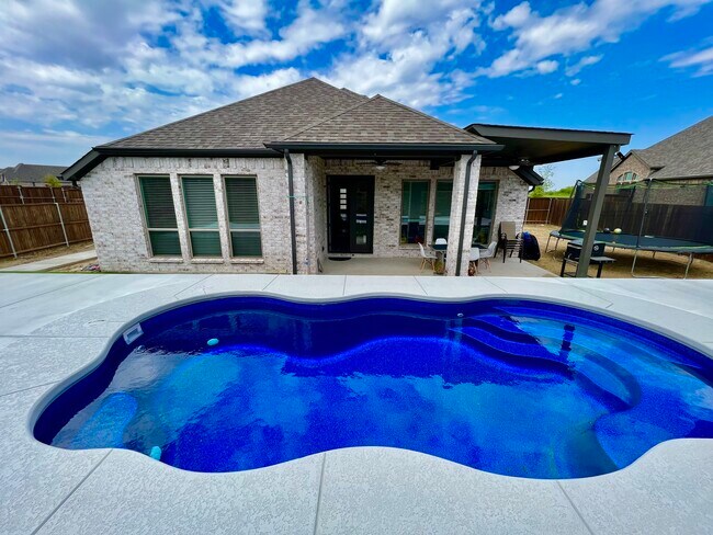 Foto del edificio - 960 Knoxbridge Rd