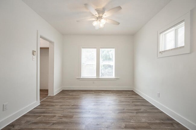 Foto del edificio - 1224 E 175th St