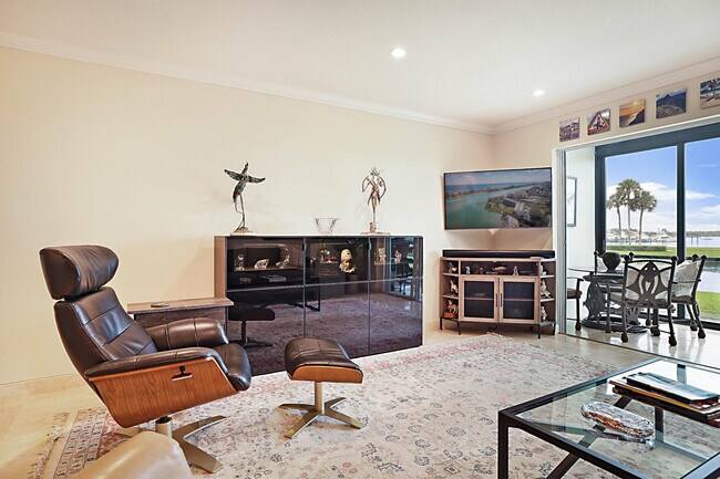 Building Photo - 200 Intracoastal Pl