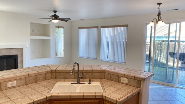 Foto del edificio - Riverbank