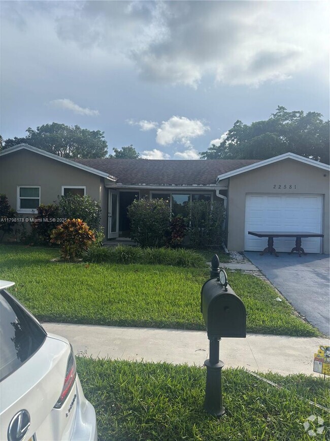 Building Photo - 22581 SW 65th Ave