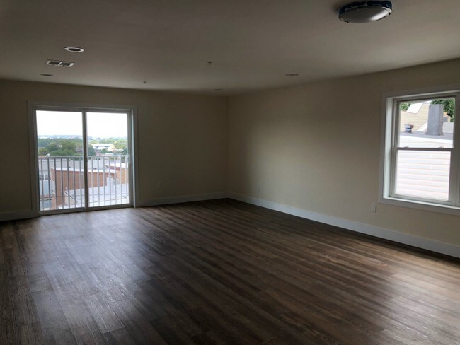 Foto del edificio - 4316 Durham Ave