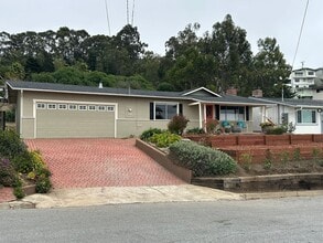 Building Photo - 2770 Juniper Ave