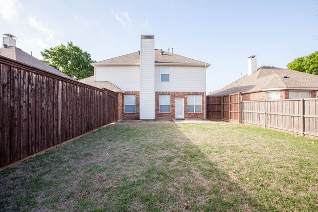Building Photo - 9900 Presthope Dr