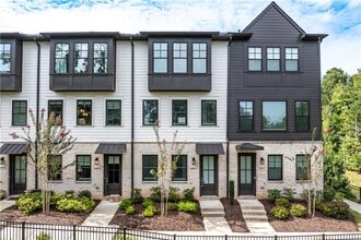Building Photo - 6605 Beacon Dr