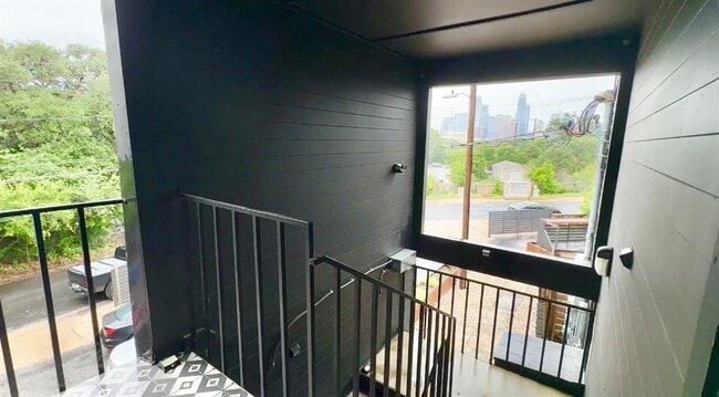 Building Photo - 201 Academy Dr