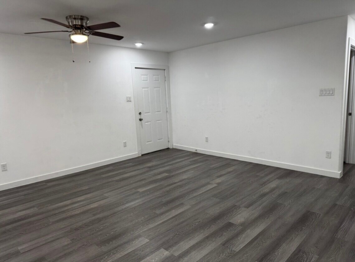 Foto del edificio - 9403 Madera Rd