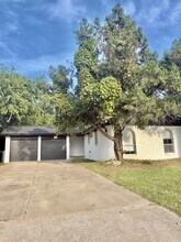 Building Photo - 4312 Meadowpark Dr