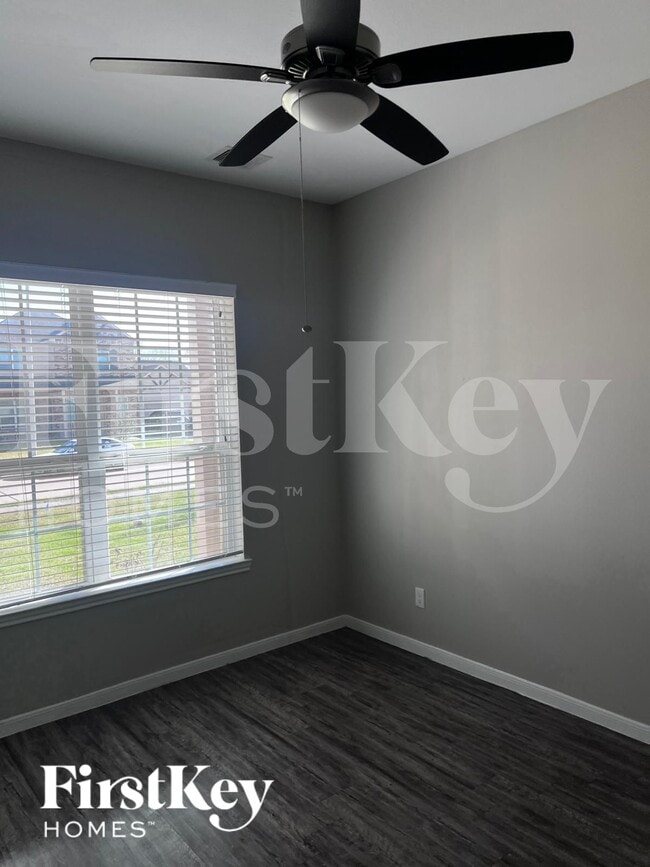 Building Photo - 6434 Upper Leaf Ct