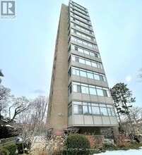Building Photo - 423 Avenue Rd