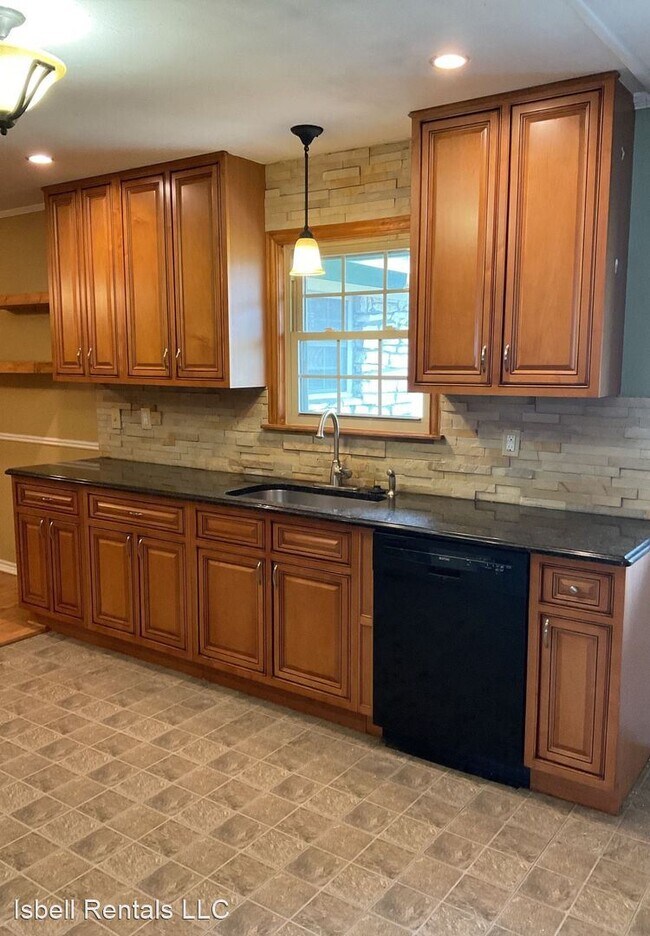 Foto del edificio - 5 br, 2 bath House - 1615 Janis Drive