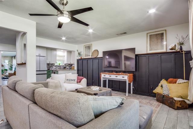 Building Photo - 3501 Wedgway Dr