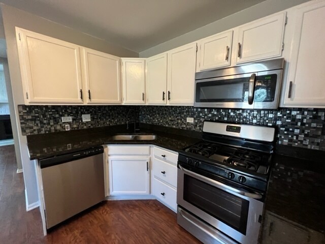 Foto del edificio - 11735 Woodcreek Dr