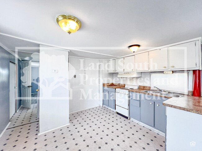 Foto del edificio - 425 Longfellow Blvd